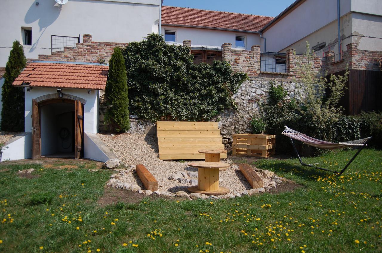 Slavia Penzion Mikulov Dış mekan fotoğraf