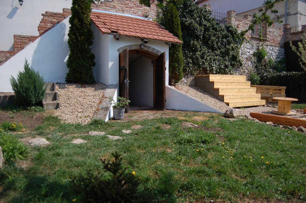 Slavia Penzion Mikulov Dış mekan fotoğraf